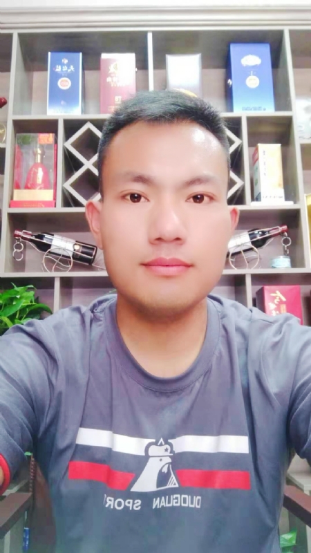 钱乾的第一张照片--聊城相亲服务中心