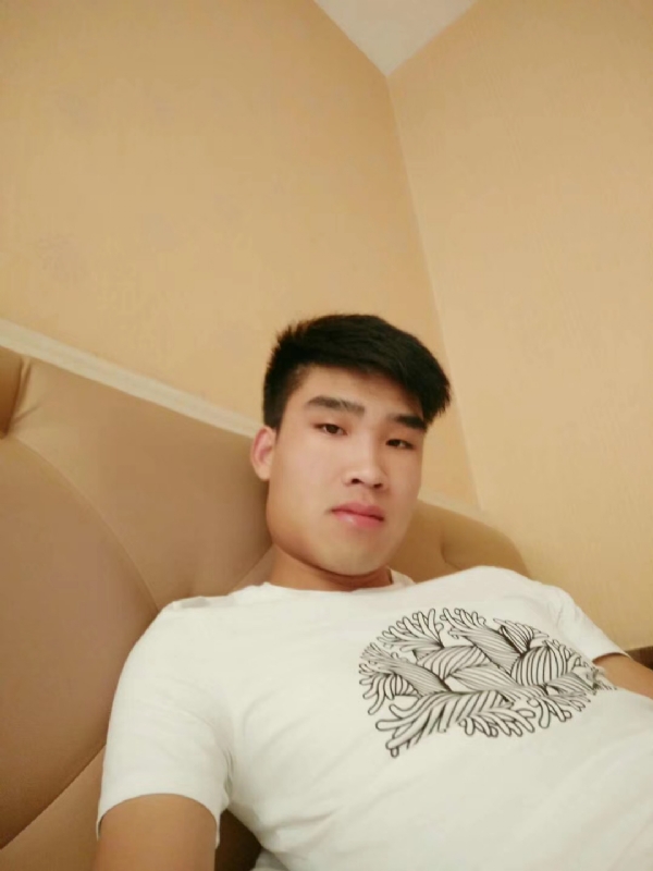 谁不曾孤单上路的第二张照片--聊城相亲服务中心