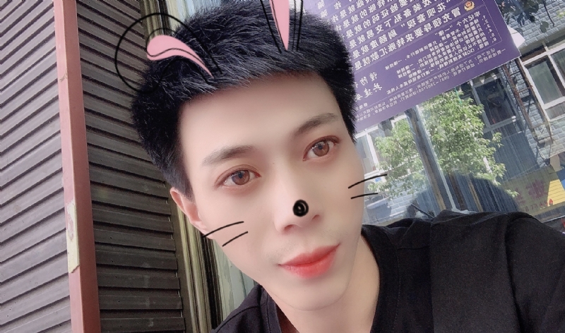 酒伴你的第一张照片--聊城相亲服务中心