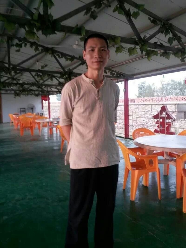 周哥的第三张照片--聊城相亲服务中心