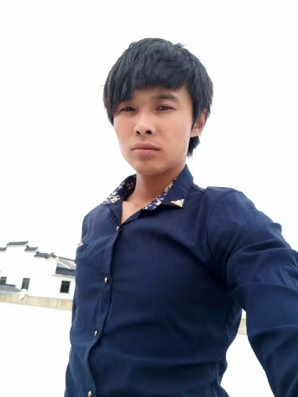 庸人自扰的第一张照片--聊城相亲服务中心