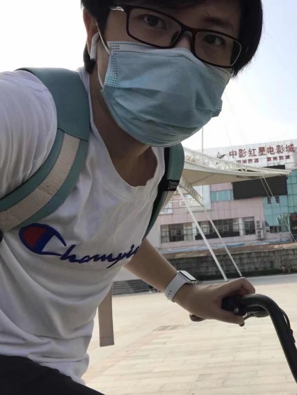 丁先生的第二张照片--聊城相亲服务中心