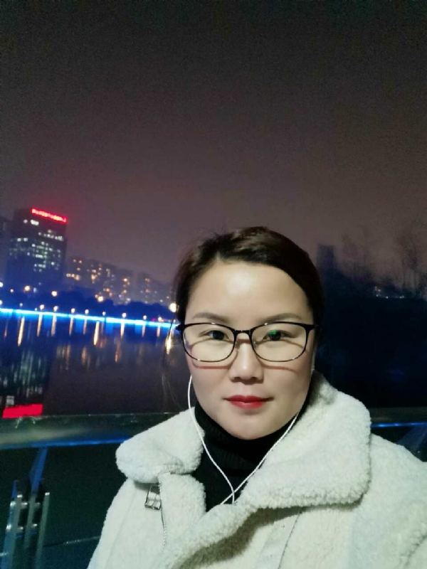 小英的第一张照片--聊城相亲服务中心