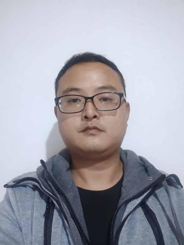 爱在一瞬间的第一张照片--聊城相亲服务中心