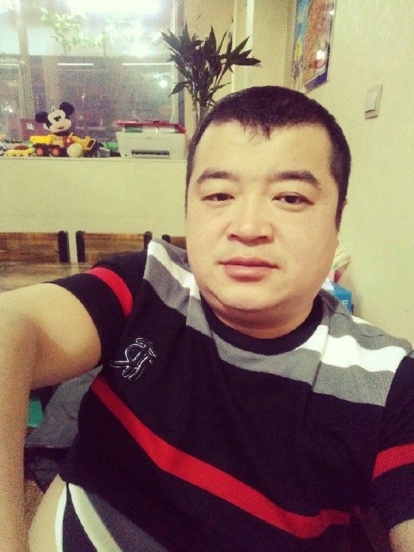 老实人的第一张照片--聊城相亲服务中心