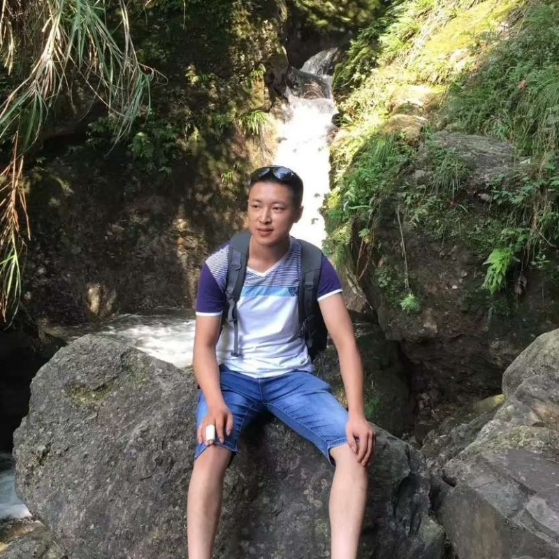 人杰地也灵的第一张照片--聊城相亲服务中心
