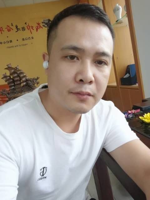 礼哥的第二张照片--聊城相亲服务中心