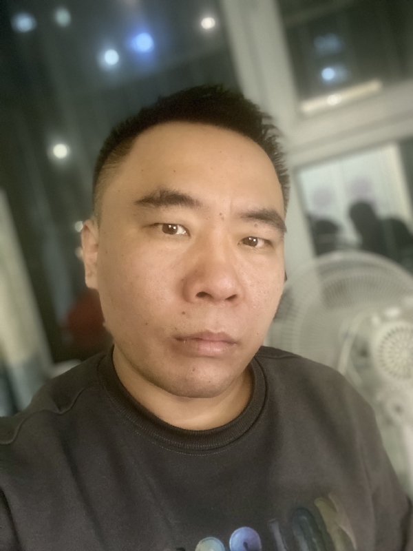 云的第三张照片--聊城相亲服务中心