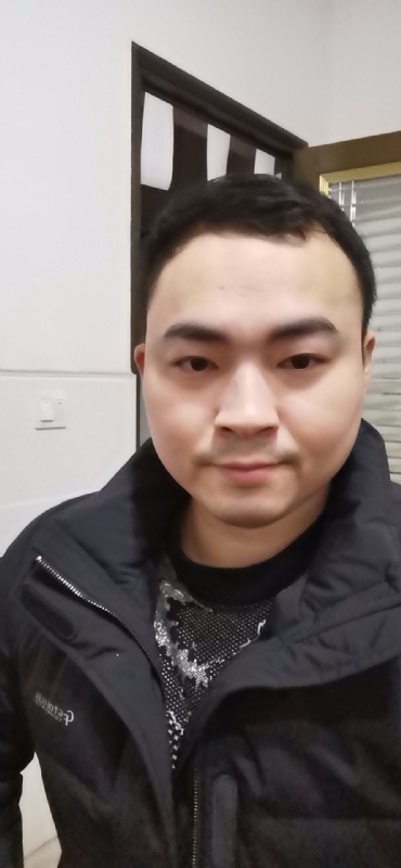 老实人的第一张照片--聊城相亲服务中心