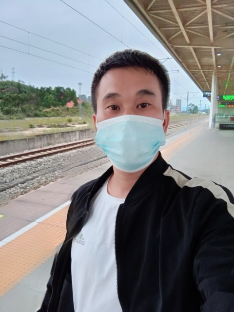 小李的第一张照片--聊城相亲服务中心