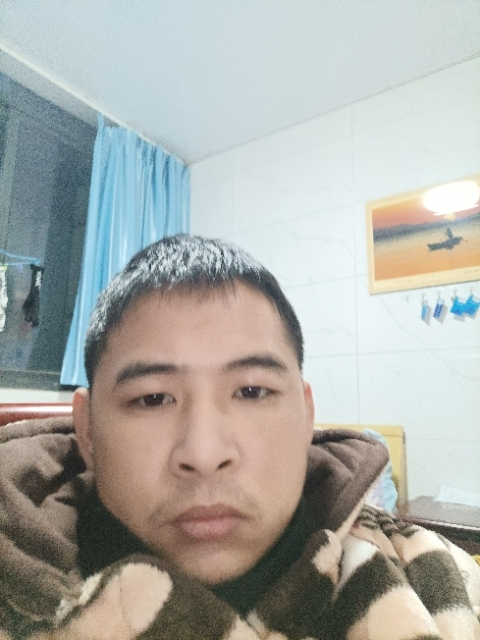 寂寞的第一张照片--聊城相亲服务中心