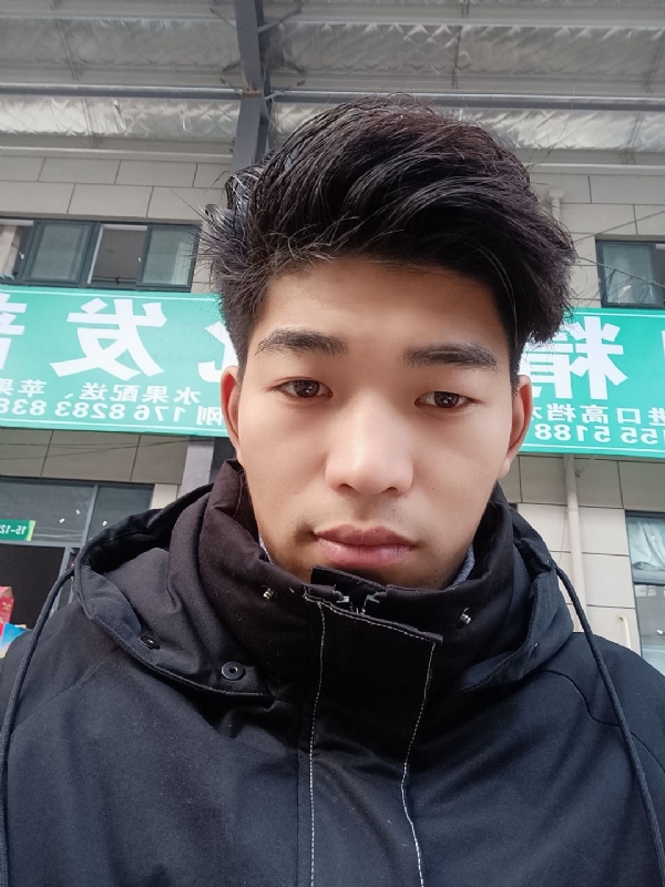 AA的第一张照片--聊城相亲服务中心