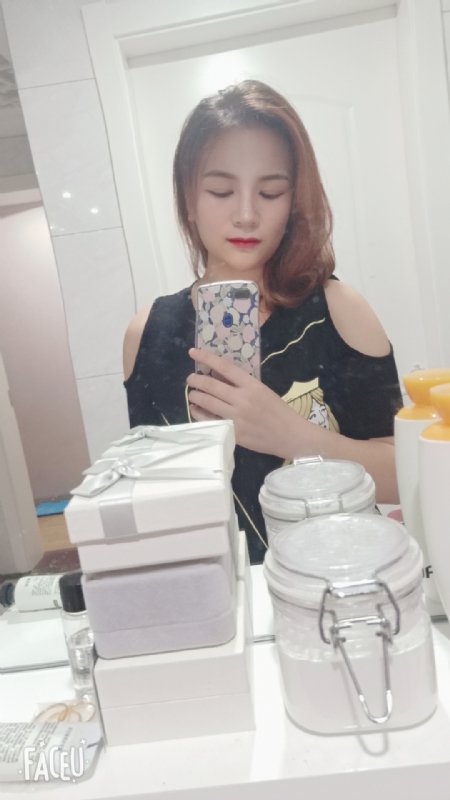 刘莲酥的第四张照片--聊城相亲服务中心
