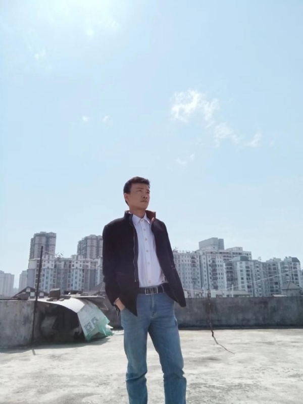 蓝色心情的第一张照片--聊城相亲服务中心