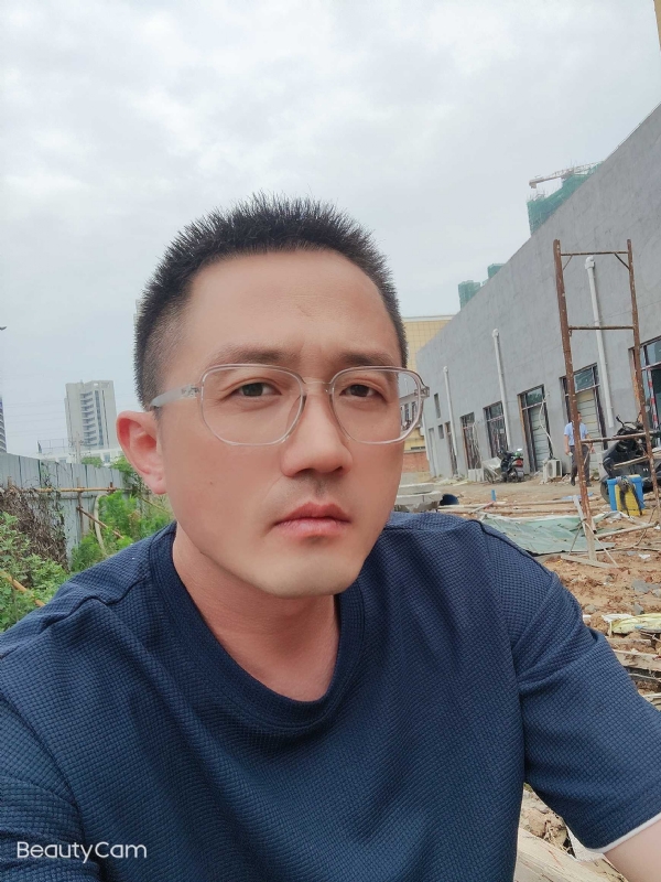 清风烈酒的第二张照片--聊城相亲服务中心