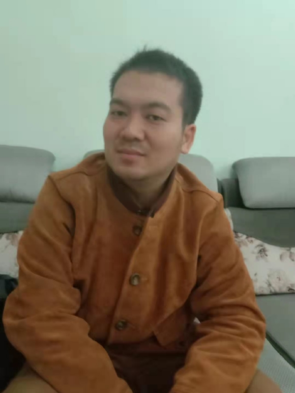艺民的第一张照片--聊城相亲服务中心