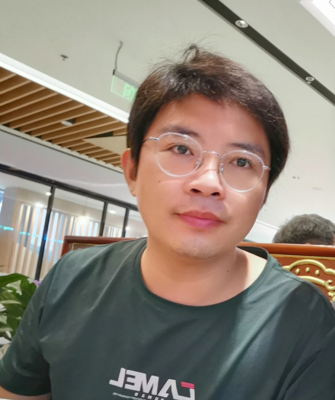 陆迅的第三张照片--聊城相亲服务中心