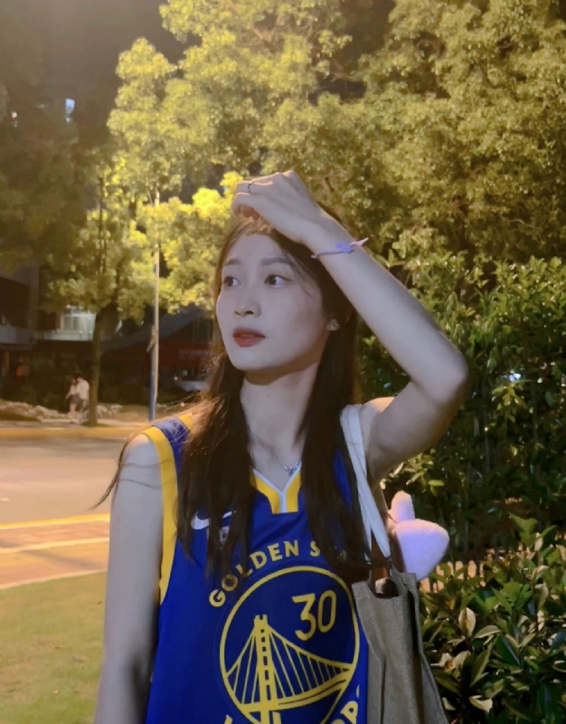 小趴菜的第三张照片--聊城相亲服务中心
