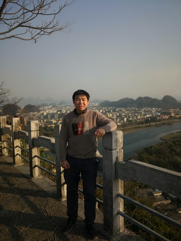 漓江之上的第三张照片--聊城相亲服务中心