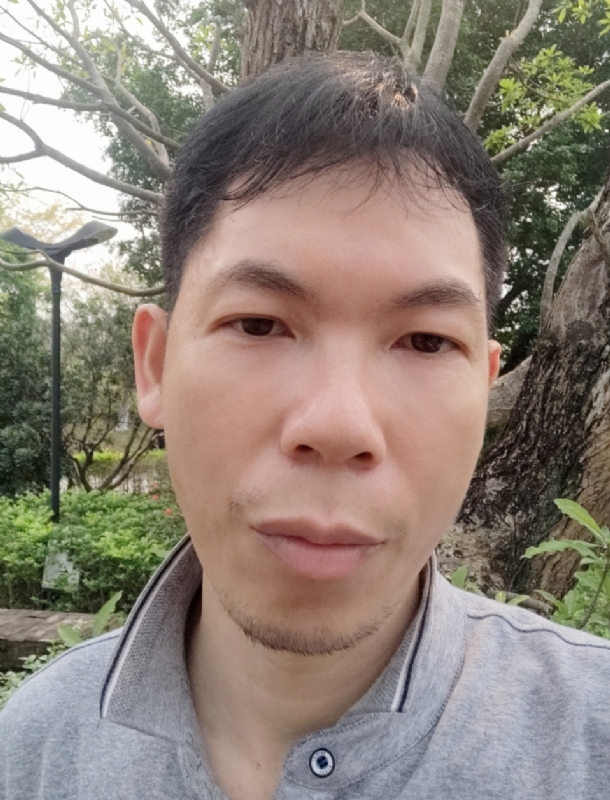漂浮的云的第一张照片--聊城相亲服务中心