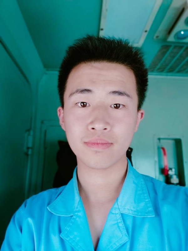 生而为人的第四张照片--聊城相亲服务中心