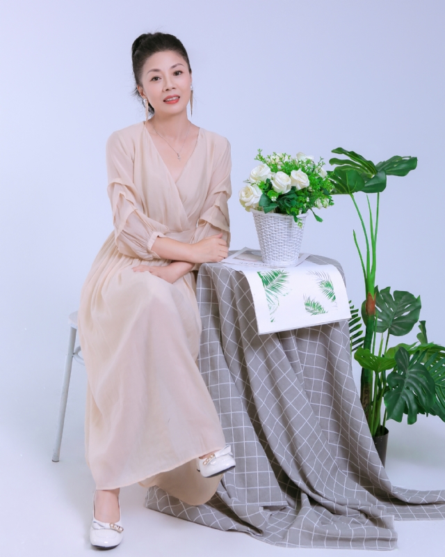 Anna的第一张照片--聊城相亲服务中心