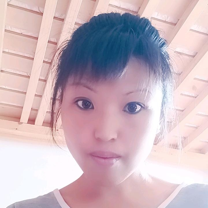 Lily的第一张照片--聊城相亲服务中心