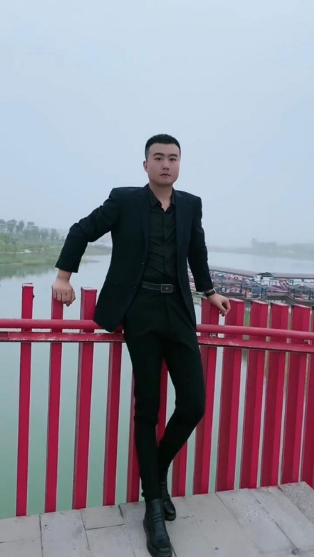 Albert的第二张照片--聊城相亲服务中心