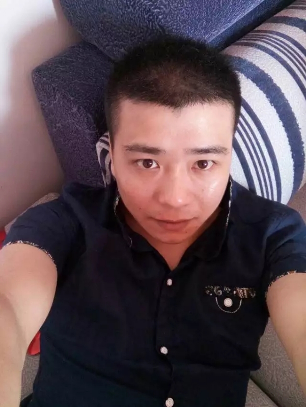 漫步的面包的第一张照片--聊城相亲服务中心