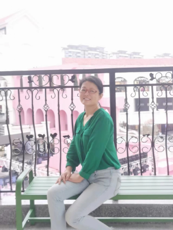 丽华的第四张照片--聊城相亲服务中心