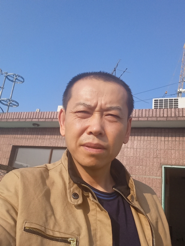 红尘逐浪的第一张照片--聊城相亲服务中心
