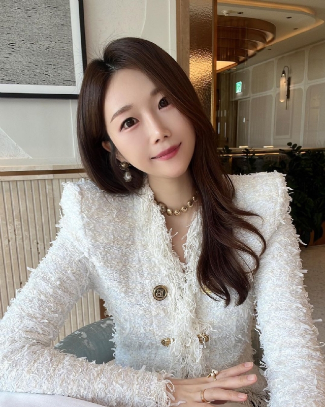 惠然的第一张照片--聊城相亲服务中心
