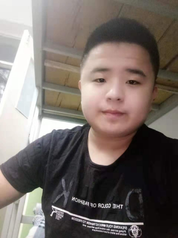 打小就爱淘气的第一张照片--聊城相亲服务中心