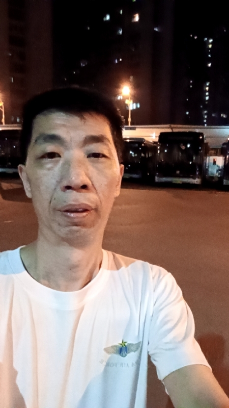 小丑的第一张照片--聊城相亲服务中心
