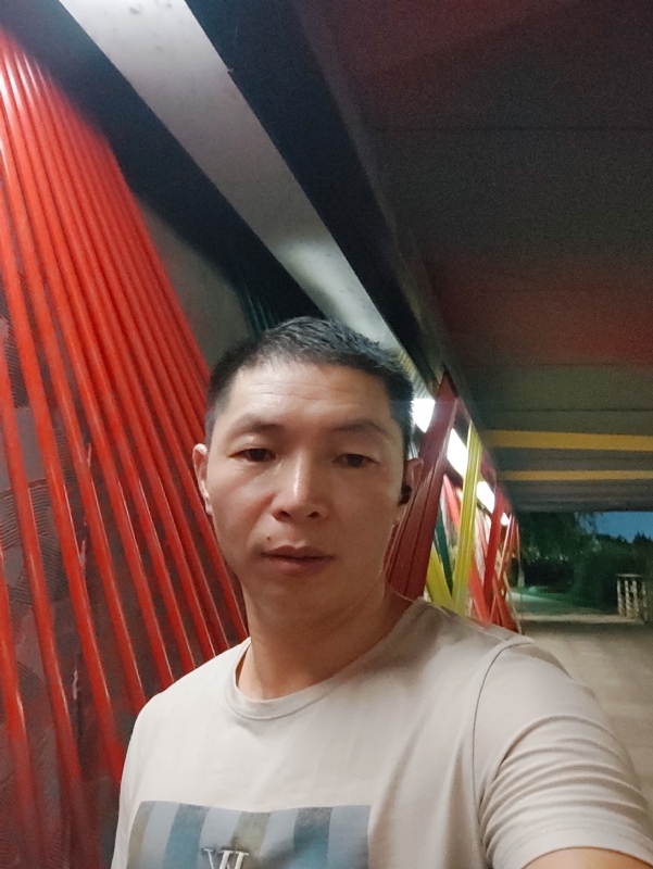 夜猫的第一张照片--聊城相亲服务中心