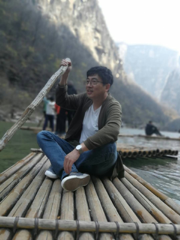 风被吹走了的第一张照片--聊城相亲服务中心
