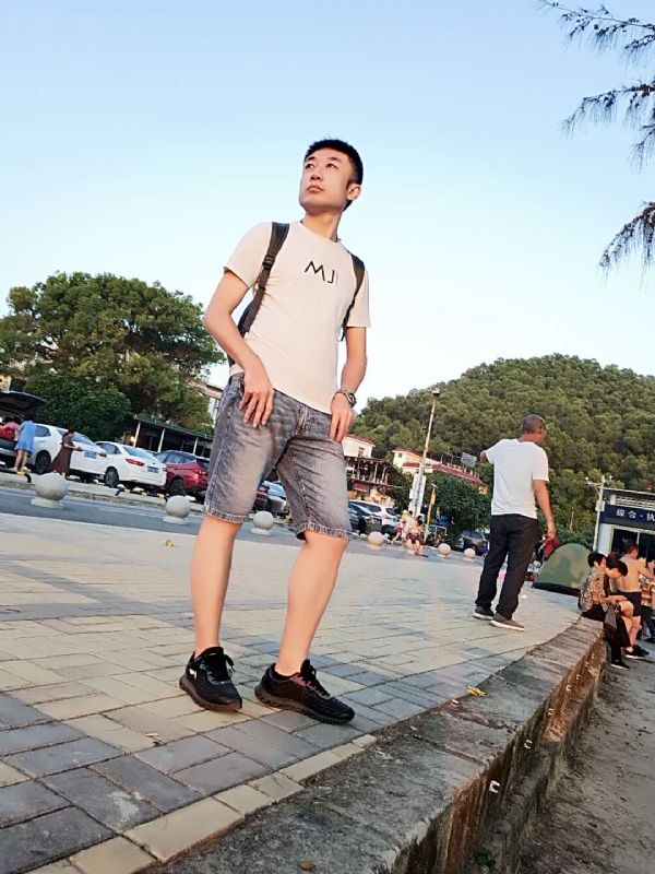 俊皓的第二张照片--聊城相亲服务中心