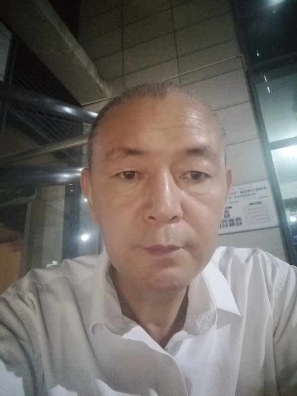 老李的第一张照片--聊城相亲服务中心
