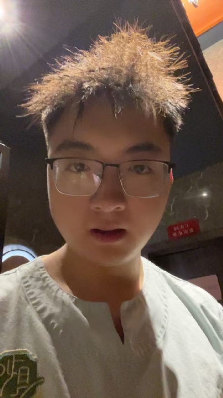 成熟稳重的男士的第一张照片--聊城相亲服务中心