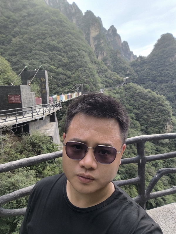 大海的第一张照片--聊城相亲服务中心