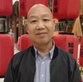 教师作家诗人的第一张照片--聊城相亲服务中心