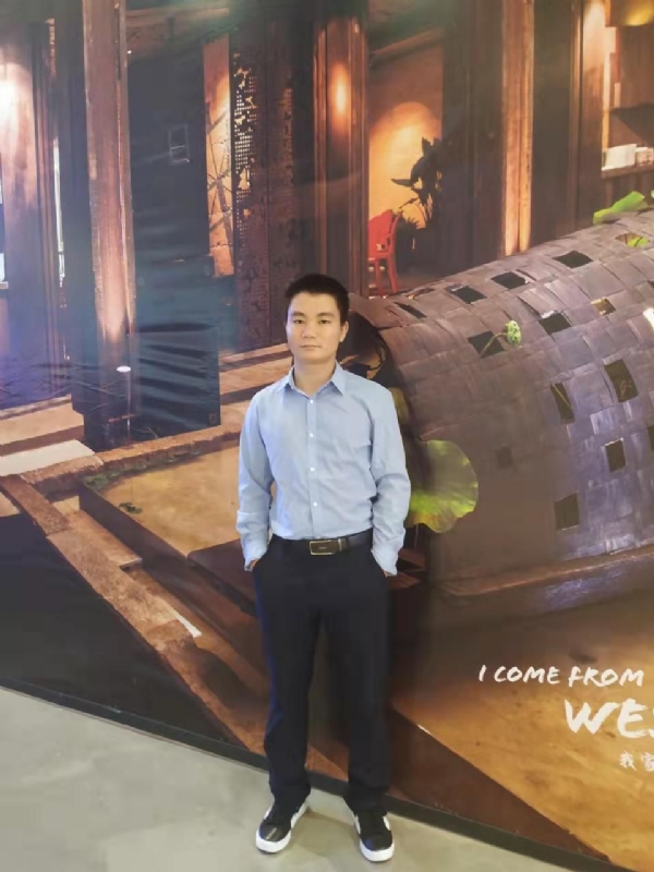 梧桐枫叶的第一张照片--聊城相亲服务中心