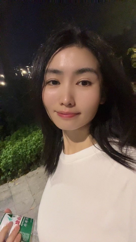 pan的第一张照片--聊城相亲服务中心