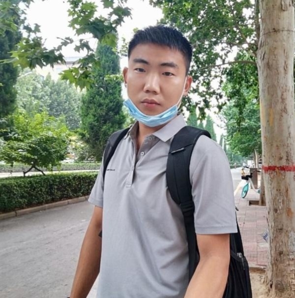 90年男征婚的第一张照片--聊城相亲服务中心