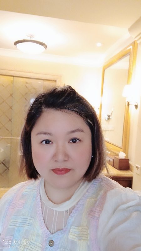 衎静玲瓏的第一张照片--聊城相亲服务中心
