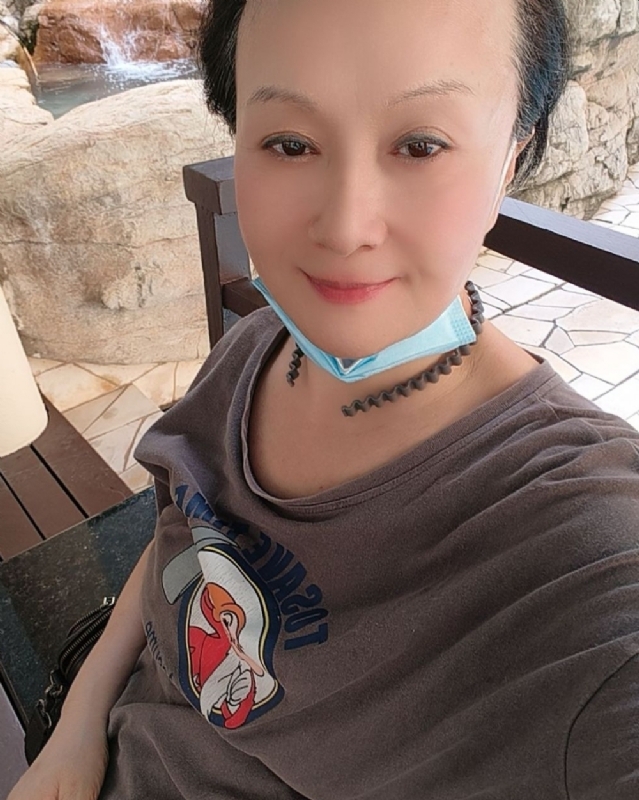 hong的第三张照片--聊城相亲服务中心