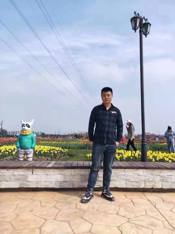 海阔天空的第一张照片--聊城相亲服务中心