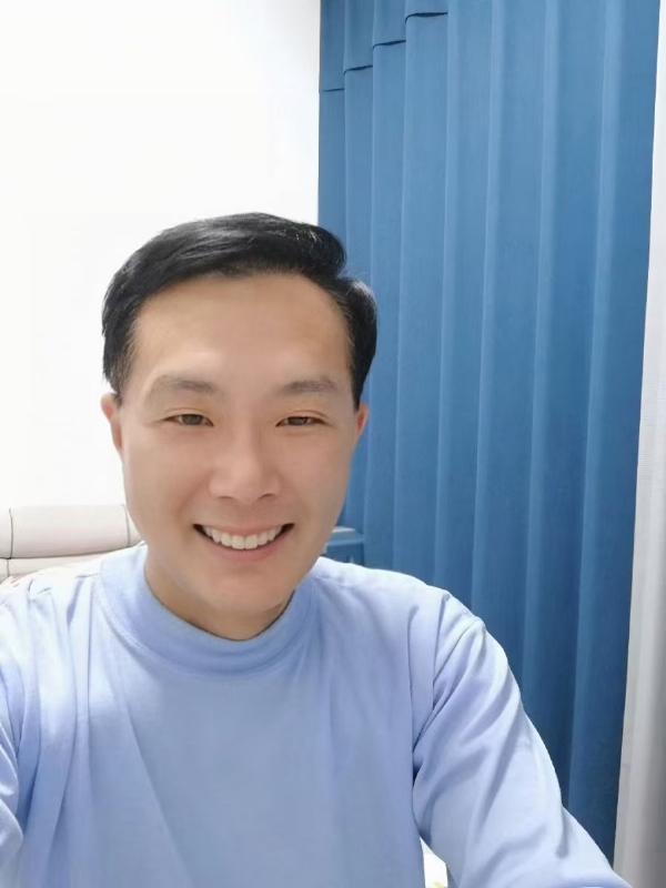 枫叶的第三张照片--聊城相亲服务中心