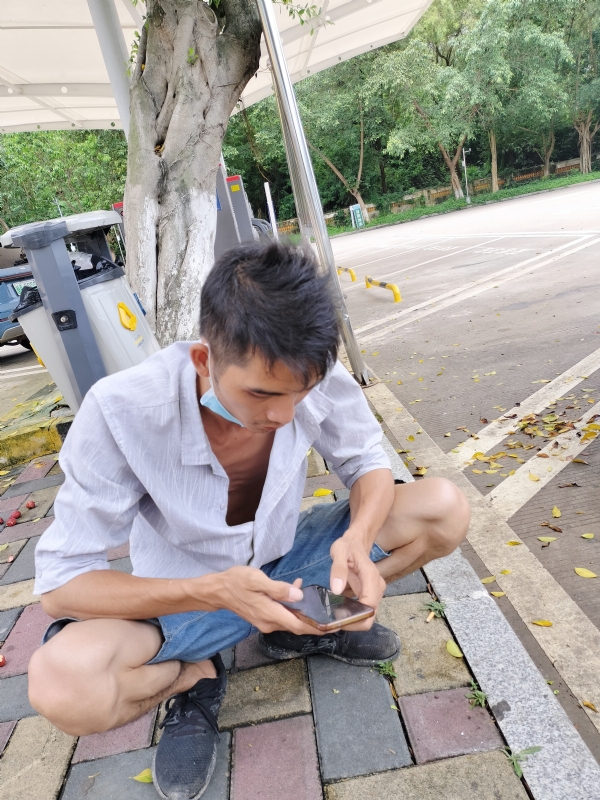 太累了的第一张照片--聊城相亲服务中心
