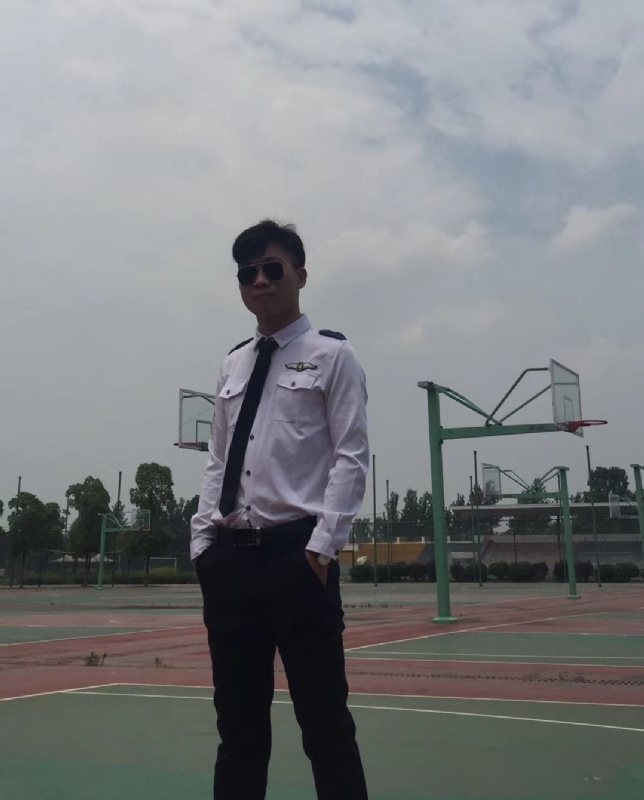 小贺的第一张照片--聊城相亲服务中心